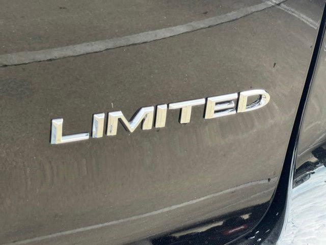 2027 Chrysler Pacifica Limited