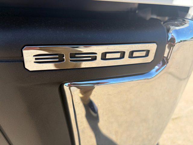 2026 GMC Sierra 3500HD Pro