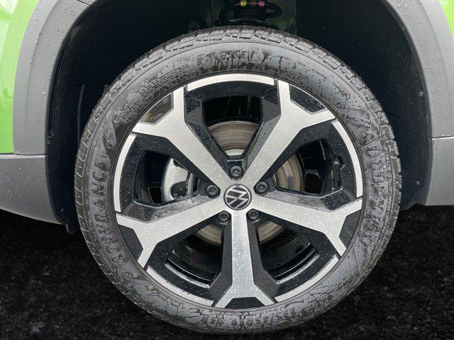 2026 Volkswagen Taos SEL