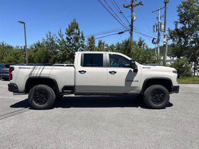 2026 Chevrolet Silverado 2500HD Crew Cab, Standard Bed, XR2, 4WD