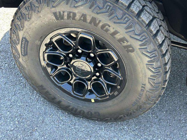 2026 Chevrolet Silverado 2500HD Crew Cab, Standard Bed, XR2, 4WD