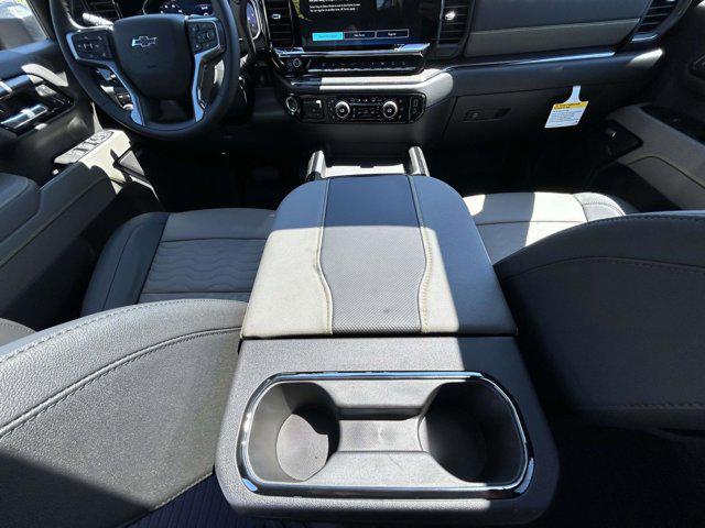 2026 Chevrolet Silverado 2500HD Crew Cab, Standard Bed, XR2, 4WD