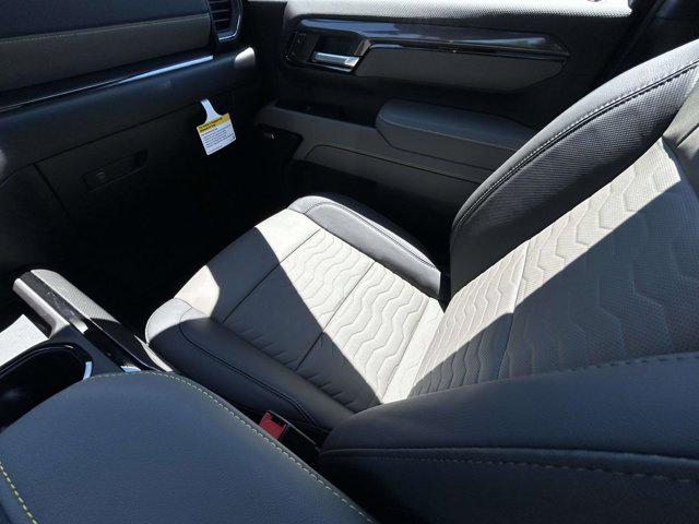 2026 Chevrolet Silverado 2500HD Crew Cab, Standard Bed, XR2, 4WD