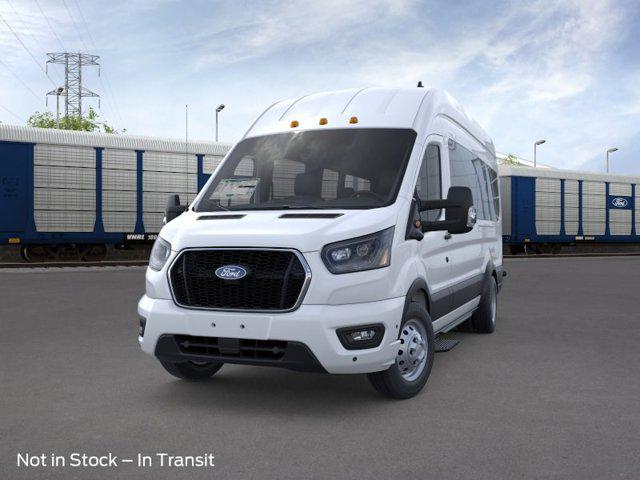 2026 Ford Transit Passenger Wagon XLT