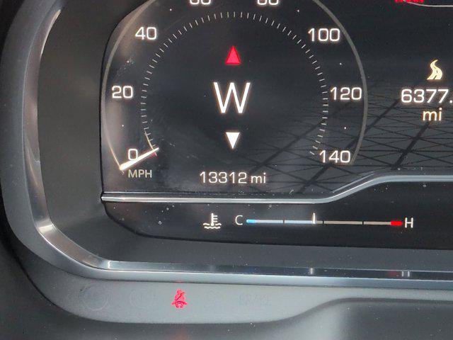 2024 GMC Yukon XL 4WD SLT