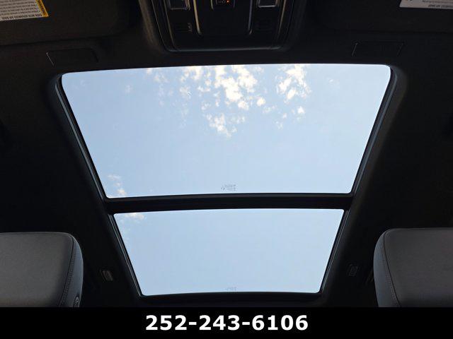 2025 Chevrolet Suburban 4WD Z71