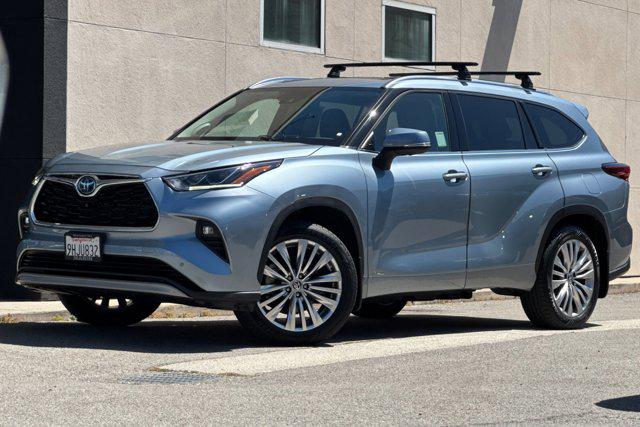 /2023 Toyota Highlander