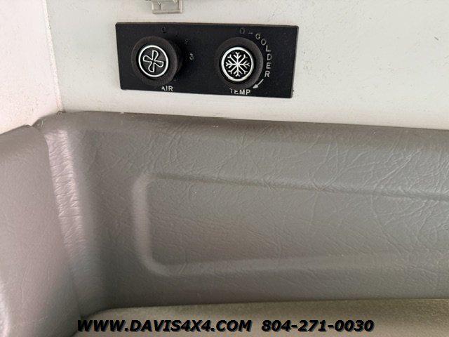 2003 Chevrolet Express Cutaway Base w/C7L/C7N