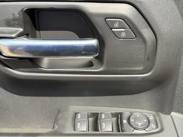 2026 Chevrolet Silverado 1500 2WD Crew Cab Short Bed Custom