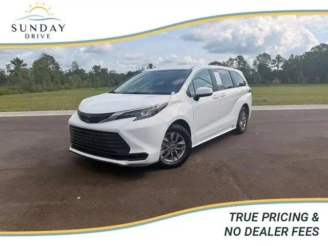 2025 Toyota Sienna LE for sale in St. Augustine, FL