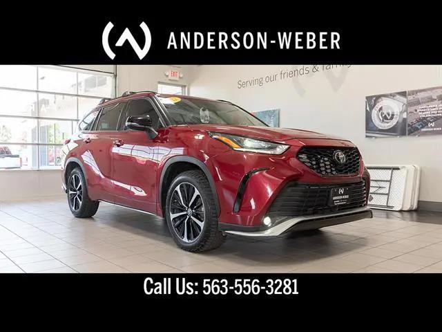 2022 Toyota Highlander XSE for sale in Dubuque, IA