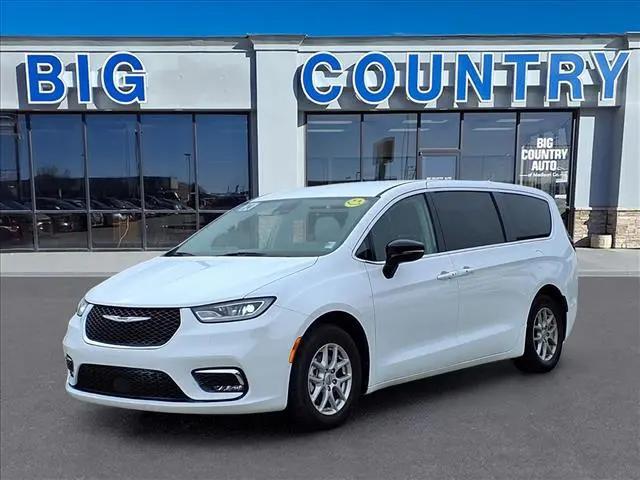 2024 Chrysler Pacifica Touring L for sale in Columbus, NE