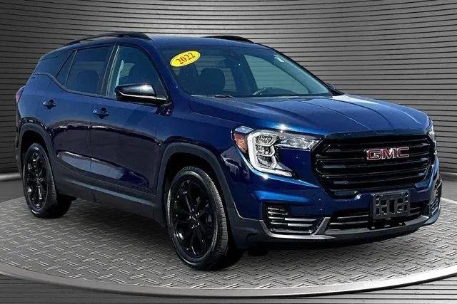2022 GMC Terrain FWD SLE for sale in Raynham, MA