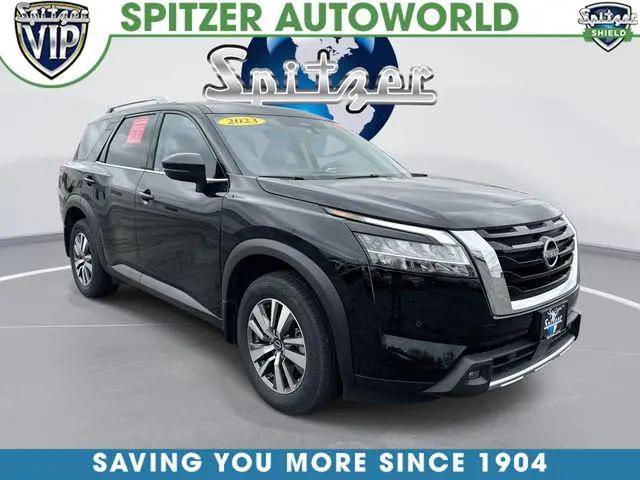 2023 Nissan Pathfinder SL 4WD for sale in Findlay, OH