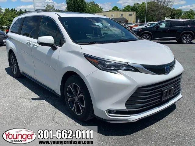 2025 Toyota Sienna Platinum for sale in Frederick, MD