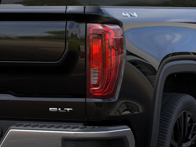 2026 GMC Sierra 1500 Crew Cab, Short Bed, SLT, 4WD