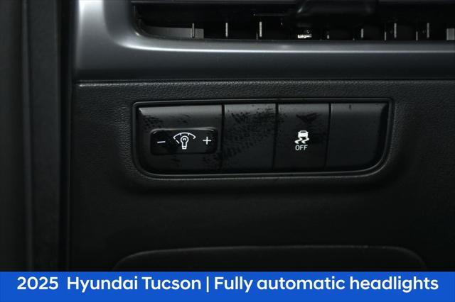 2025 Hyundai Tucson SE