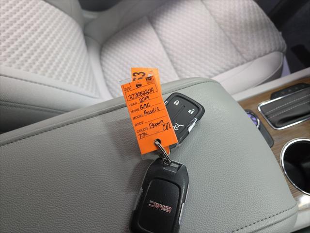 2019 GMC Acadia SLE-2