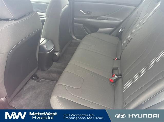 2022 Hyundai Elantra SEL