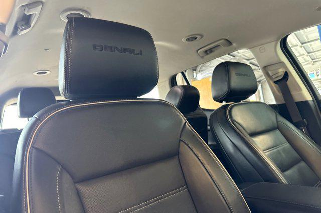 2023 GMC Acadia FWD Denali