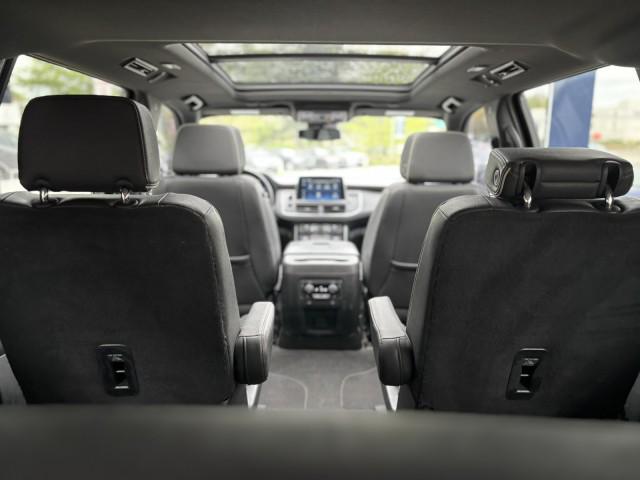 2023 Chevrolet Suburban 4WD Premier