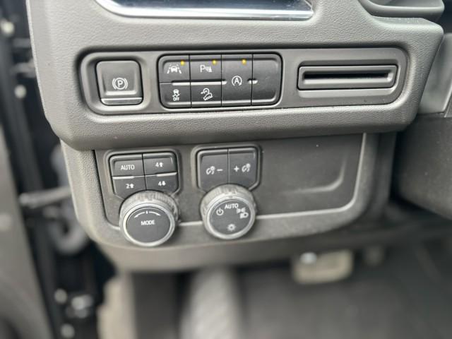 2023 Chevrolet Suburban 4WD Premier