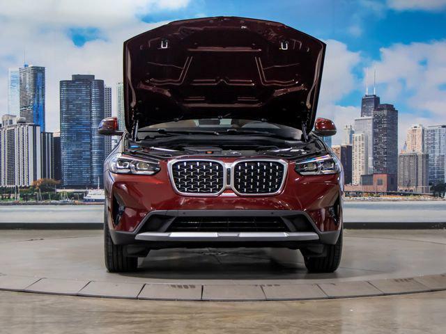 2025 BMW X4 xDrive30i