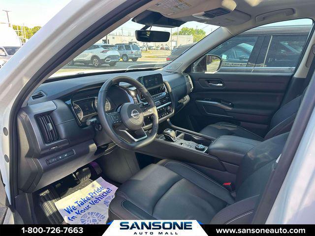 2024 Nissan Pathfinder SL 4WD