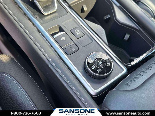 2024 Nissan Pathfinder SL 4WD
