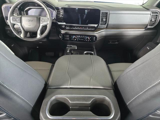 2023 Chevrolet Silverado 1500 4WD Crew Cab Short Bed RST