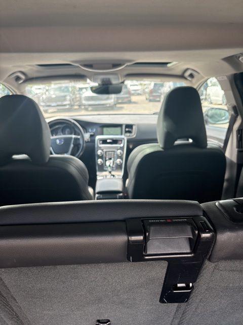 2016 Volvo V60 Cross Country T5