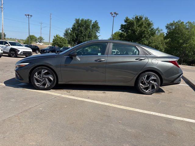 2024 Hyundai Elantra Limited