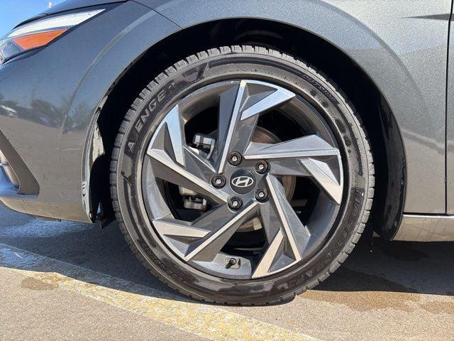 2024 Hyundai Elantra Limited