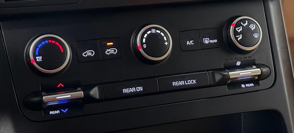 2023 Kia Carnival MPV LX Seat Package