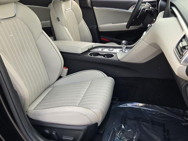 2023 Genesis G70 2.0T RWD