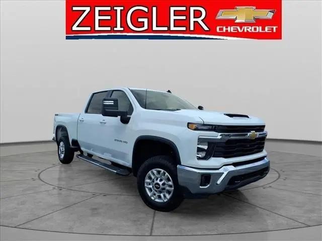 2025 Chevrolet Silverado 2500HD 4WD Crew Cab Standard Bed LT for sale in Claysburg, PA