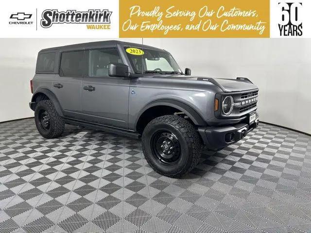 2023 Ford Bronco Black Diamond for sale in Waukee, IA