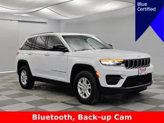 2023 Jeep Grand Cherokee Laredo 4x4 for sale in Granger, IA