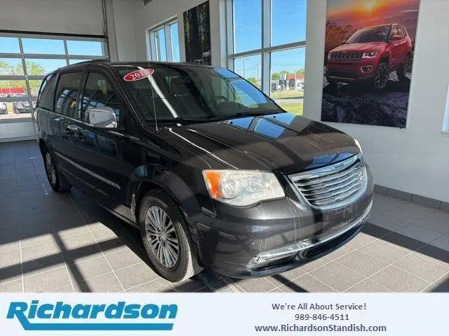 2014 Chrysler Town & Country Touring-L for sale in Standish, MI