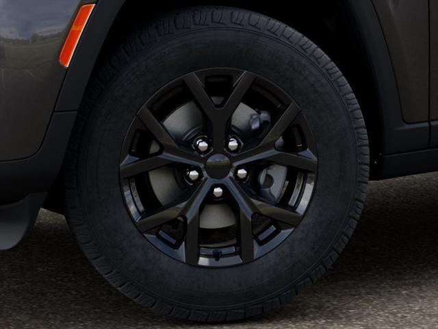 New 2026 Baltic Gray Metallic Clearcoat Jeep Altitude image 4
