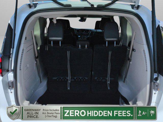 2024 Chrysler Pacifica Hybrid Select