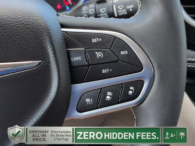 2024 Chrysler Pacifica Hybrid Select