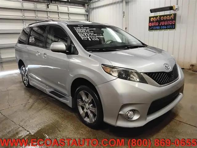 2014 Toyota Sienna SE 8 Passenger for sale in Bedford, VA