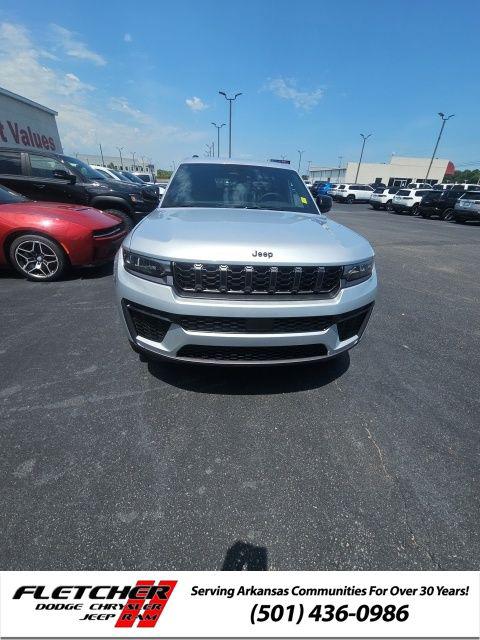 2026 Jeep Grand Cherokee L GRAND CHEROKEE L LAREDO ALTITUDE 4X4 2026 Jeep Grand Cherokee L GRAND CHEROKEE L LAREDO ALTITUDE 4X4