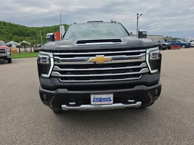 2026 Chevrolet Silverado 2500HD Crew Cab, Standard Bed, High Country, 4WD