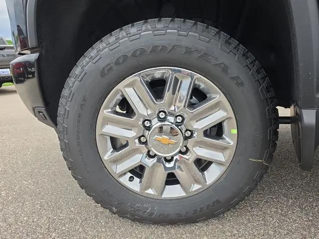 2026 Chevrolet Silverado 2500HD Crew Cab, Standard Bed, High Country, 4WD