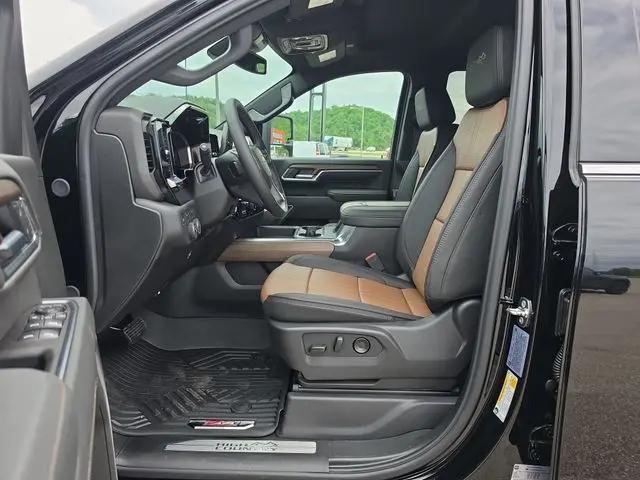 2026 Chevrolet Silverado 2500HD Crew Cab, Standard Bed, High Country, 4WD