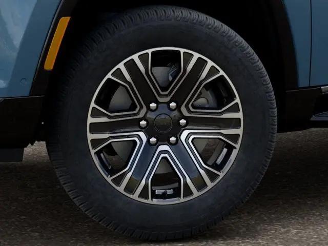 2026 Jeep Grand Wagoneer 4x2