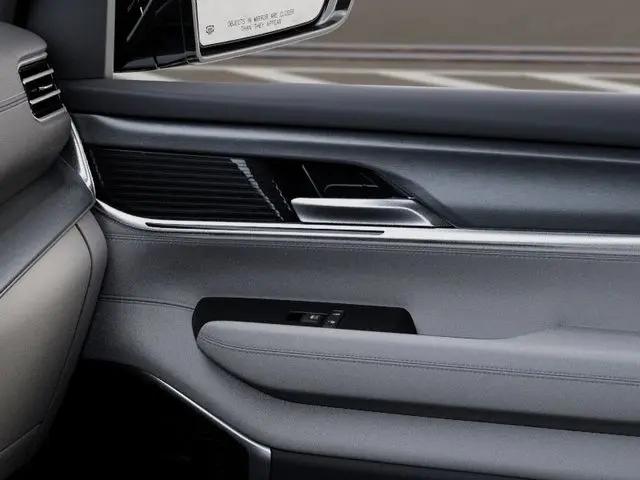 2026 Jeep Grand Wagoneer 4x2