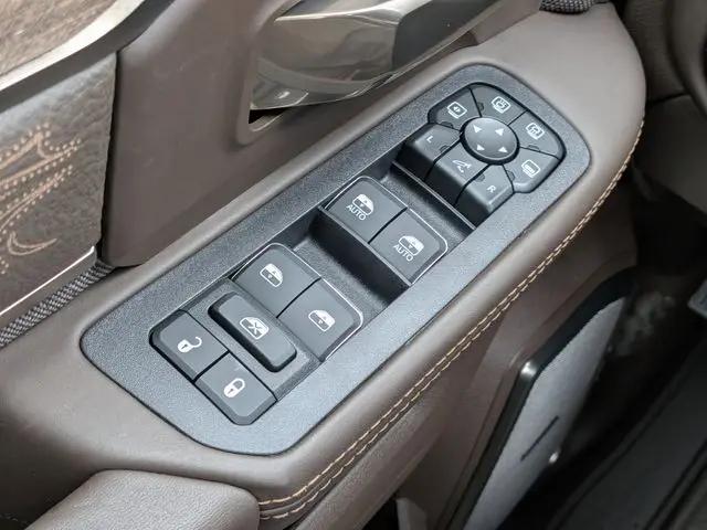 2026 Ram 3500 Limited Longhorn Crew Cab 4x4 8' Box